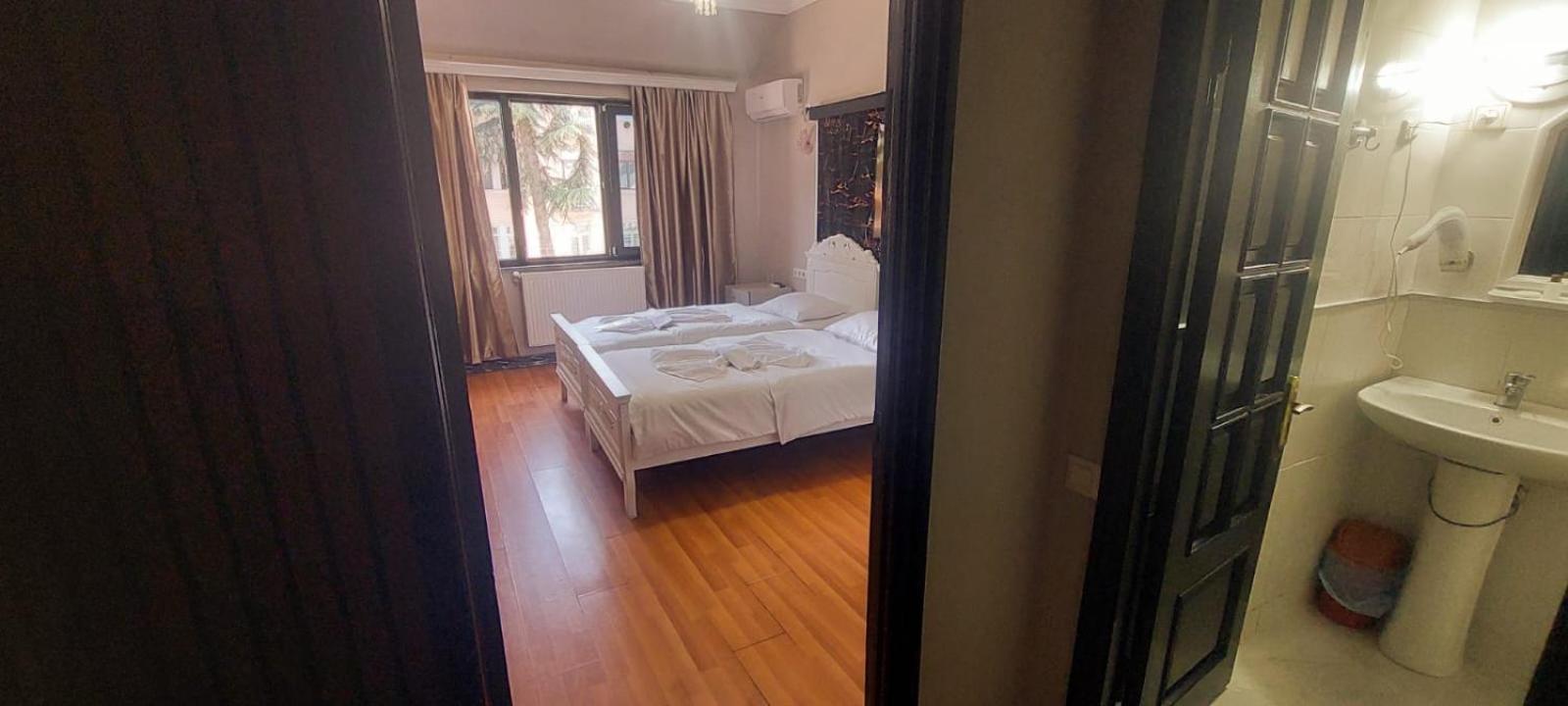 Metrepol Hotel Batum Dış mekan fotoğraf
